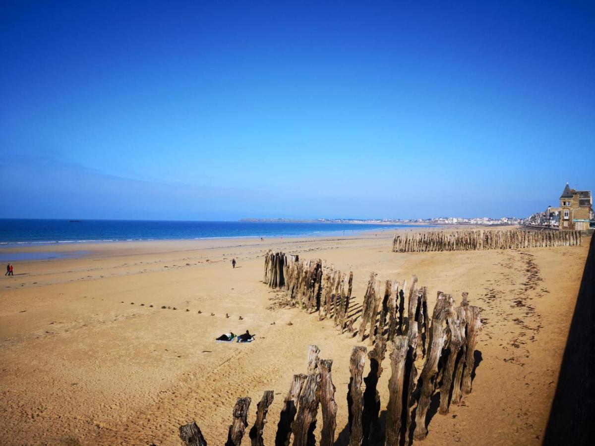Le Clos Diri Dinan Exterior foto